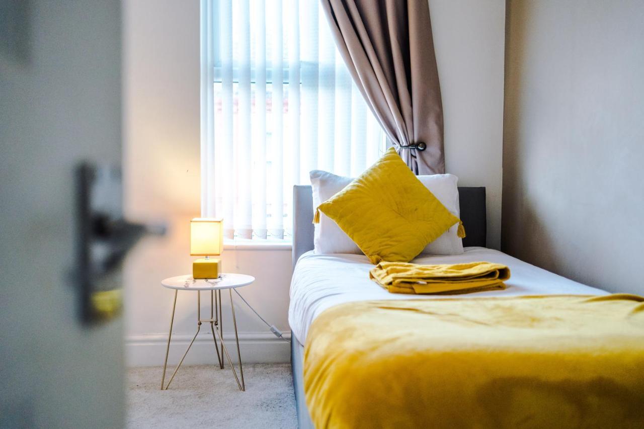 Finchley House Lovely House In Anfield, 2 Minutes Walk From The Stadium, Parking And Wifi Villa Liverpool Exterior foto